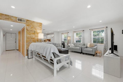Tiny photo for 3050 N Riverside Drive #1a, Coral Springs, FL 33065 (MLS # B26028371)