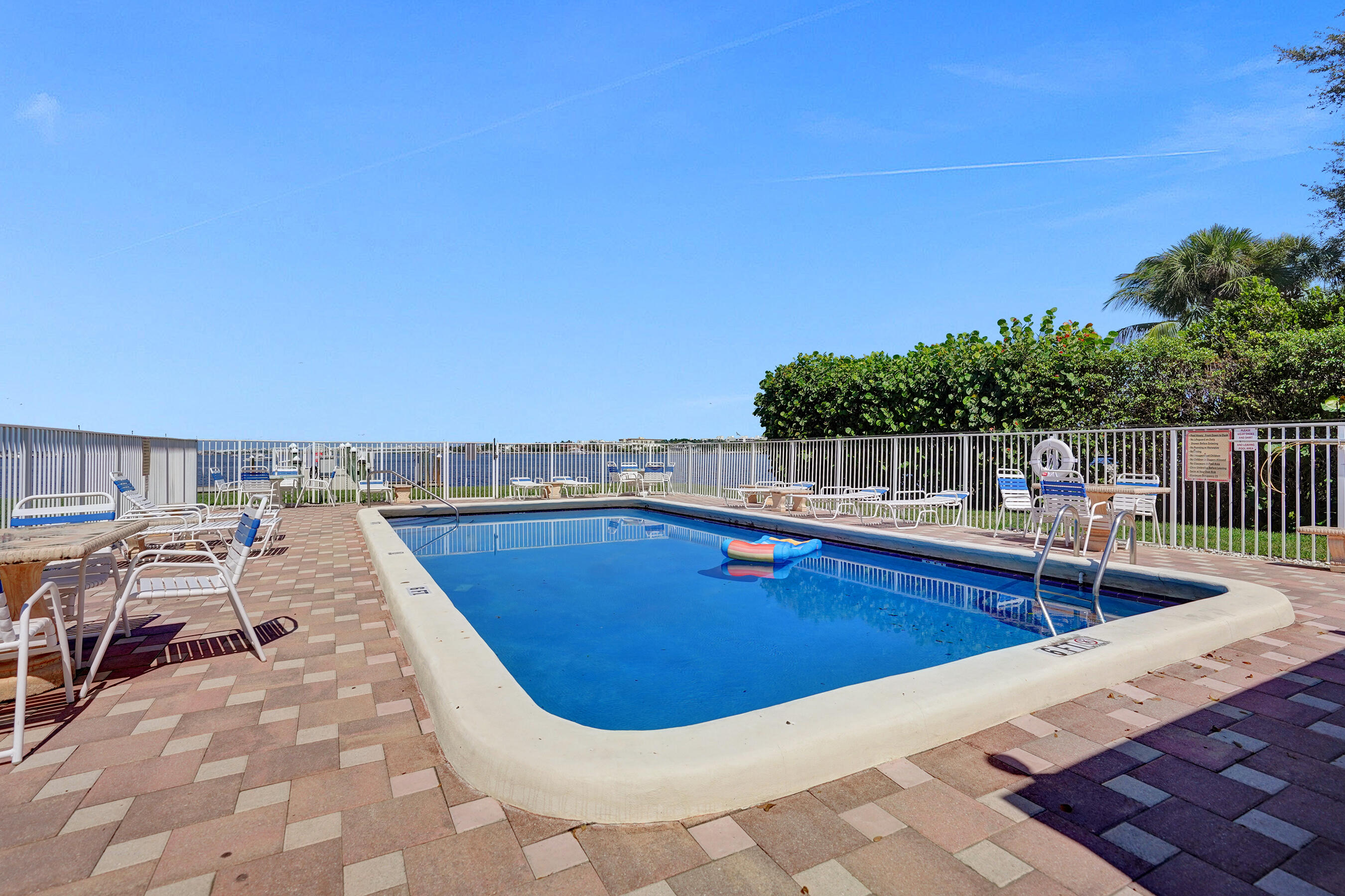 ISLAND TOWERS INC CONDO - Residential