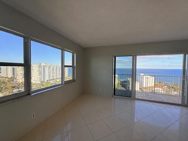 ARISTOCRAT OCEAN AND - Residential