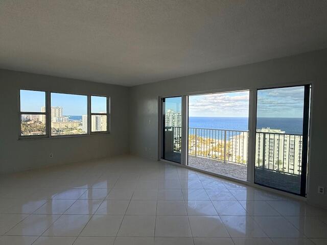 ARISTOCRAT OCEAN AND - Residential