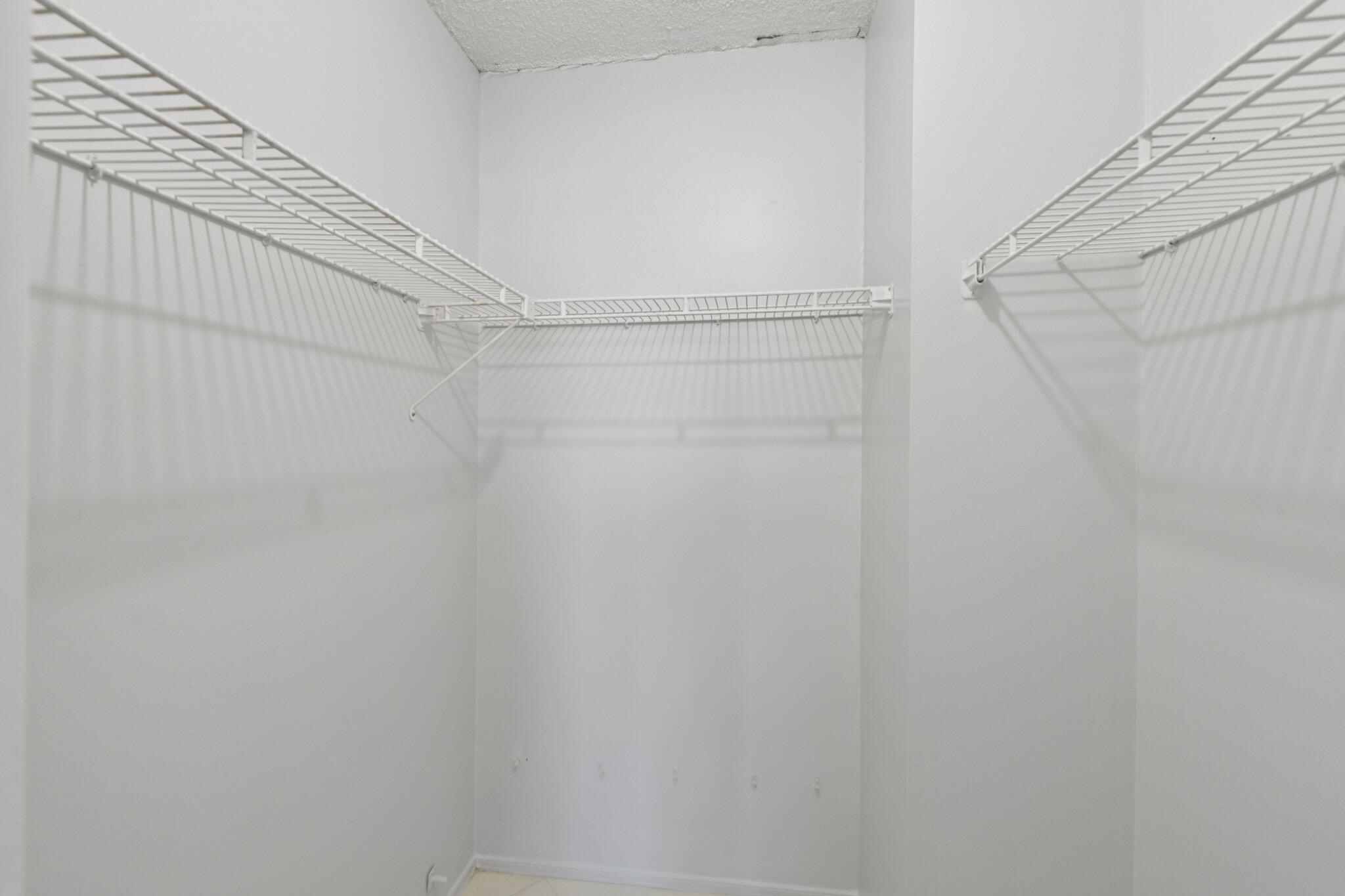 ARISTOCRAT OCEAN AND - Residential