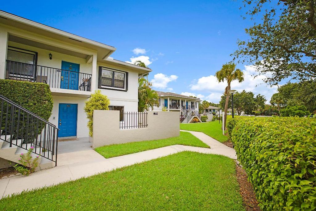 Photo of 3114 SW 20th Terrace #23a1, Delray Beach, FL 33445 (MLS # R10977390)