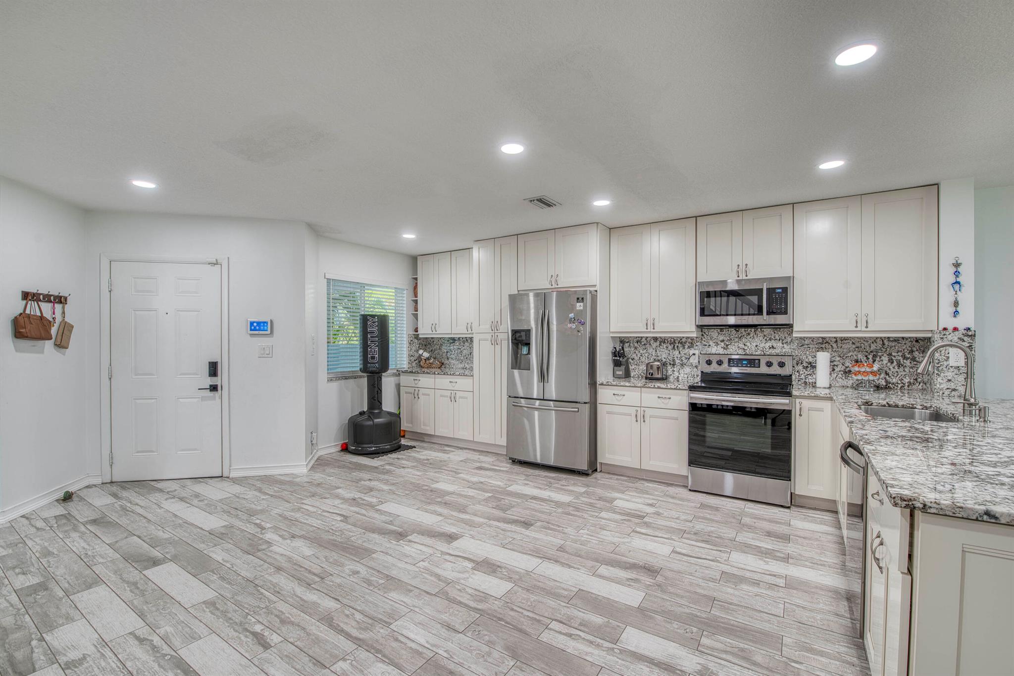 6021 Old Court Road 1101
