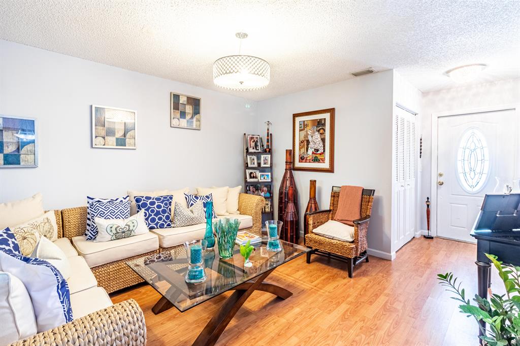 LUCERNE HOMES EAST - Residential