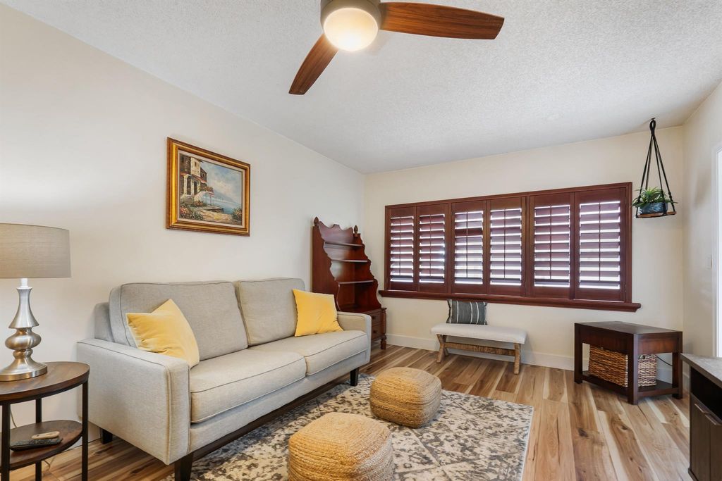 Photo of 400 NE 20th Street #D303, Boca Raton, FL 33431 (MLS # R11086206)