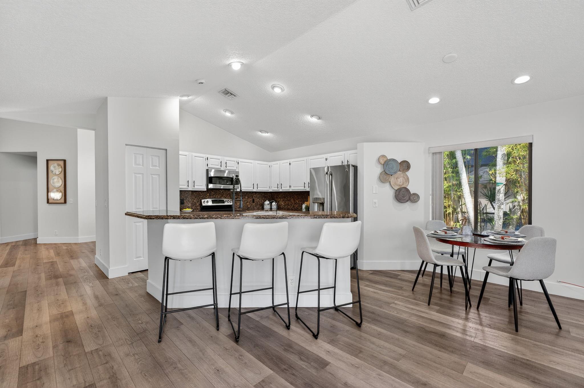 SUNSET SPRINGS - Residential