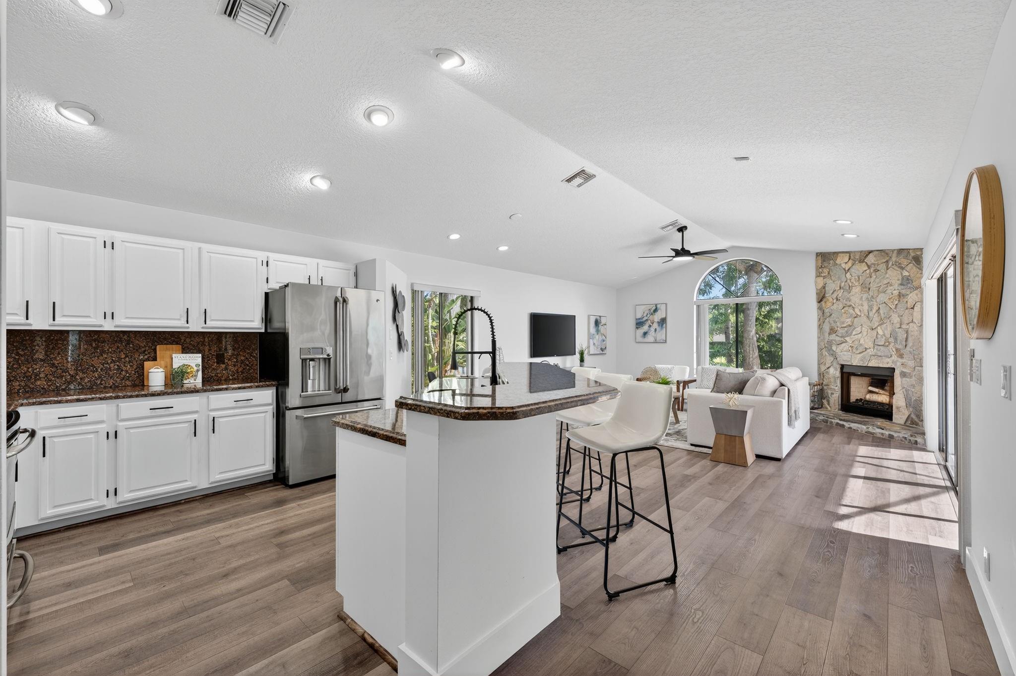 SUNSET SPRINGS - Residential