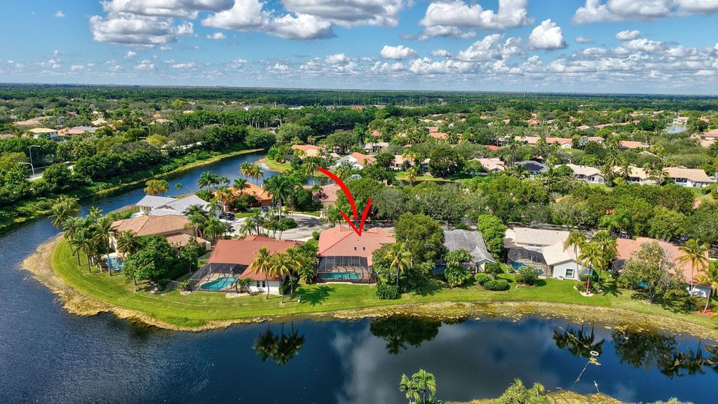 Photo of 1240 Fairfax Ct, Weston, FL 33326 (MLS # F10532357)