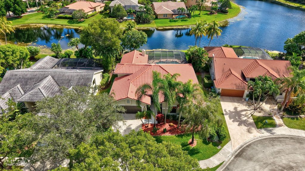 Photo of 1240 Fairfax Ct, Weston, FL 33326 (MLS # F10532357)