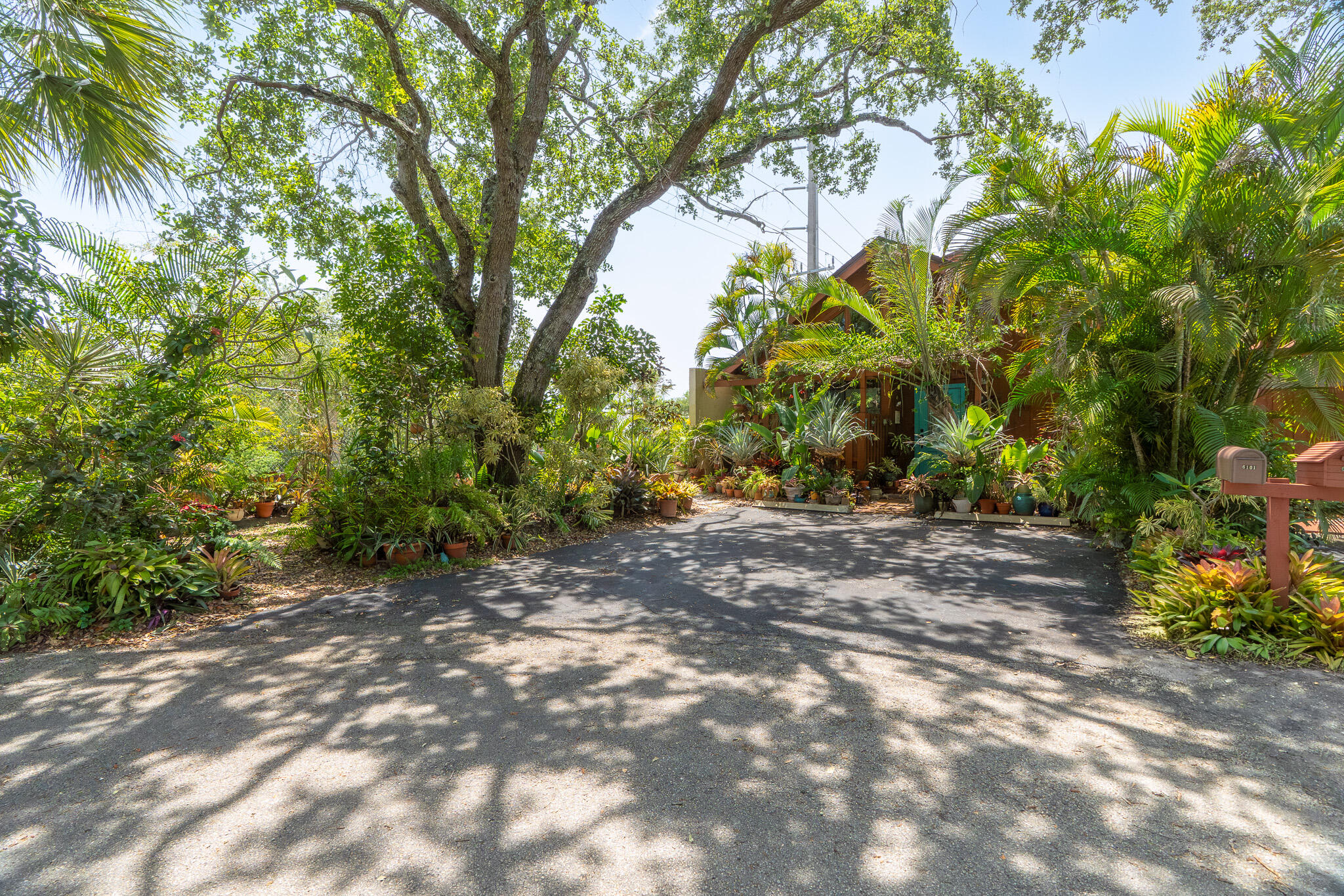 PALM-AIRE VILLAGE 4TH SECTION - Residential