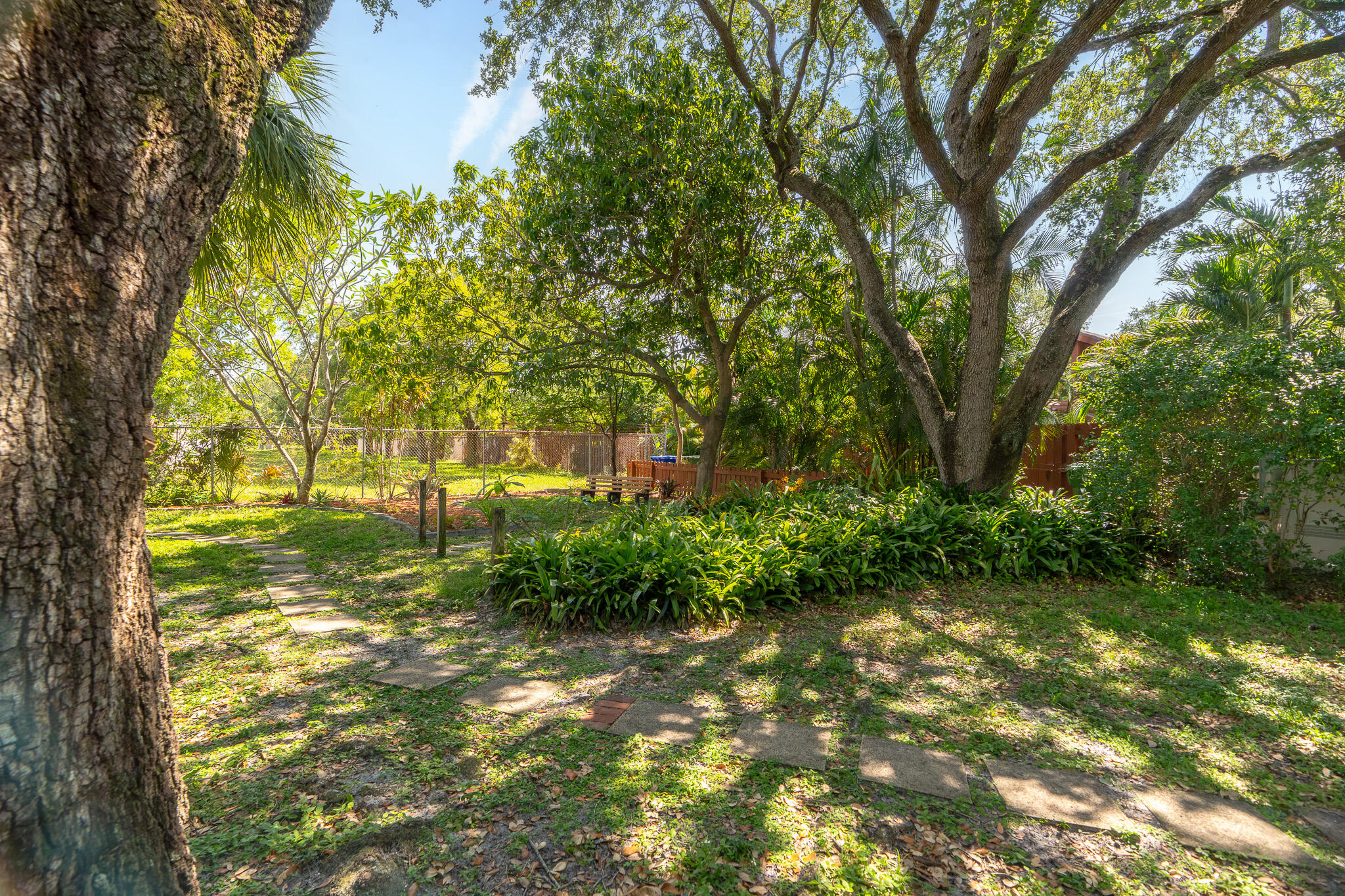 PALM-AIRE VILLAGE 4TH SECTION - Residential