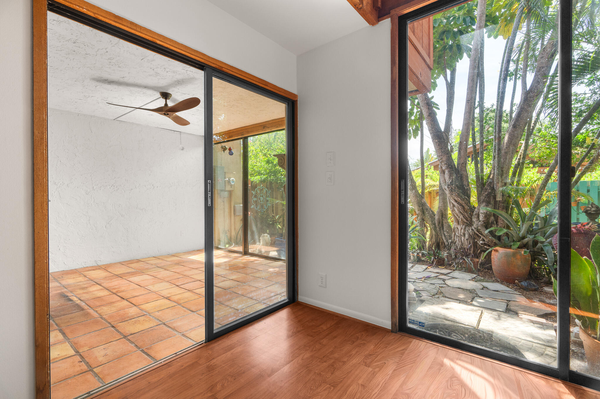 PALM-AIRE VILLAGE 4TH SECTION - Residential