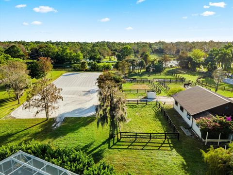 A home in Loxahatchee