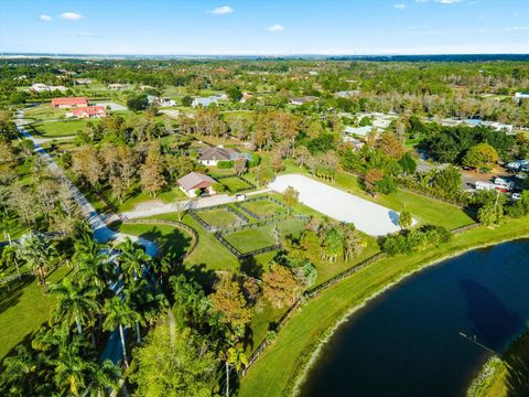 A home in Loxahatchee