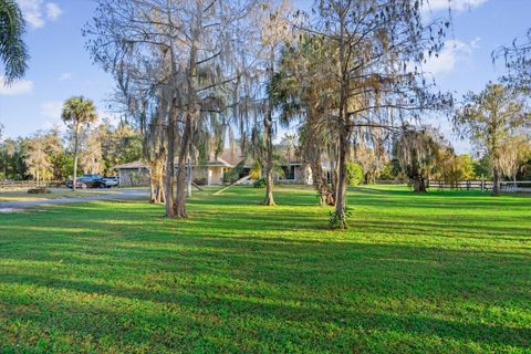 A home in Loxahatchee