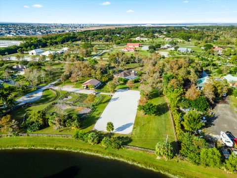 A home in Loxahatchee