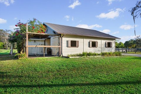 A home in Loxahatchee