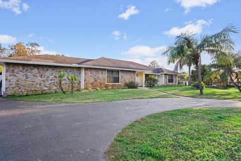 A home in Loxahatchee