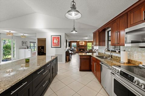 A home in Loxahatchee