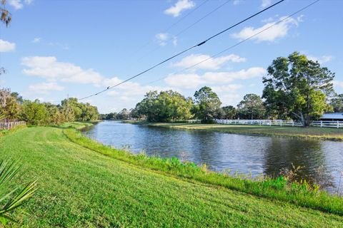 A home in Loxahatchee