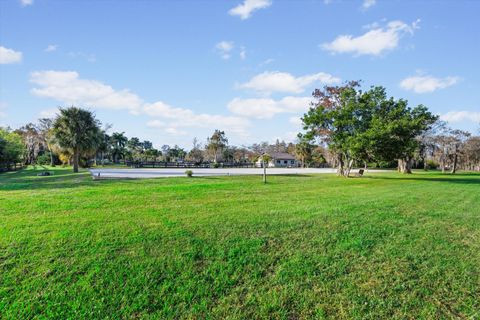 A home in Loxahatchee