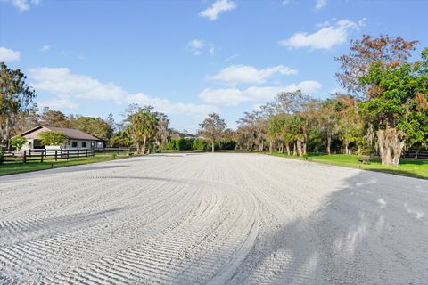 A home in Loxahatchee