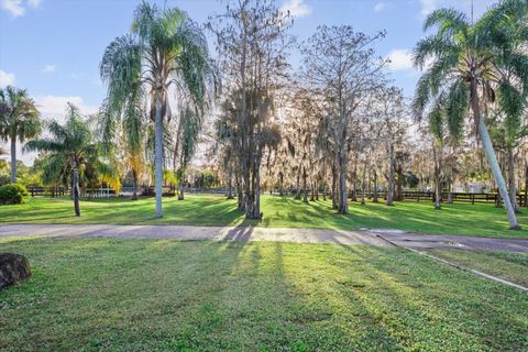 A home in Loxahatchee