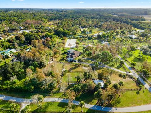 A home in Loxahatchee