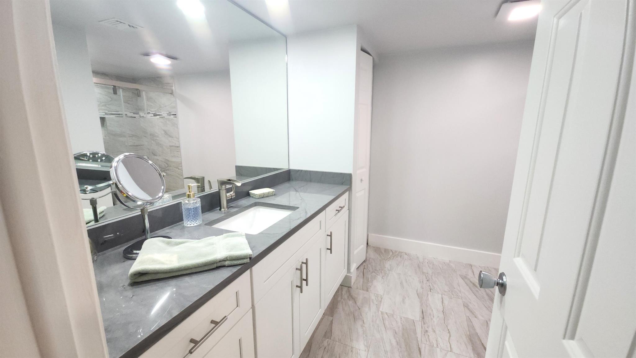 HIDDEN WOODS OF DEER CREE - Residential Lease