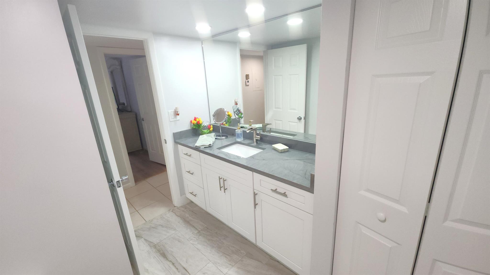 HIDDEN WOODS OF DEER CREE - Residential Lease