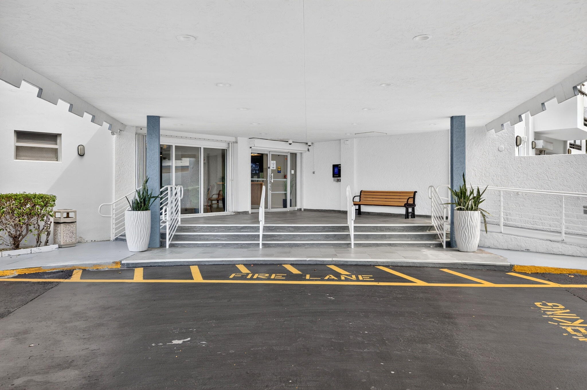 1500 S OCEAN Boulevard 1604