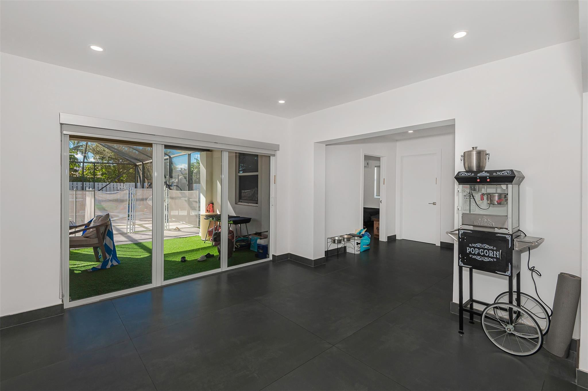 Hollywood Hills 1965 61-2 - Residential