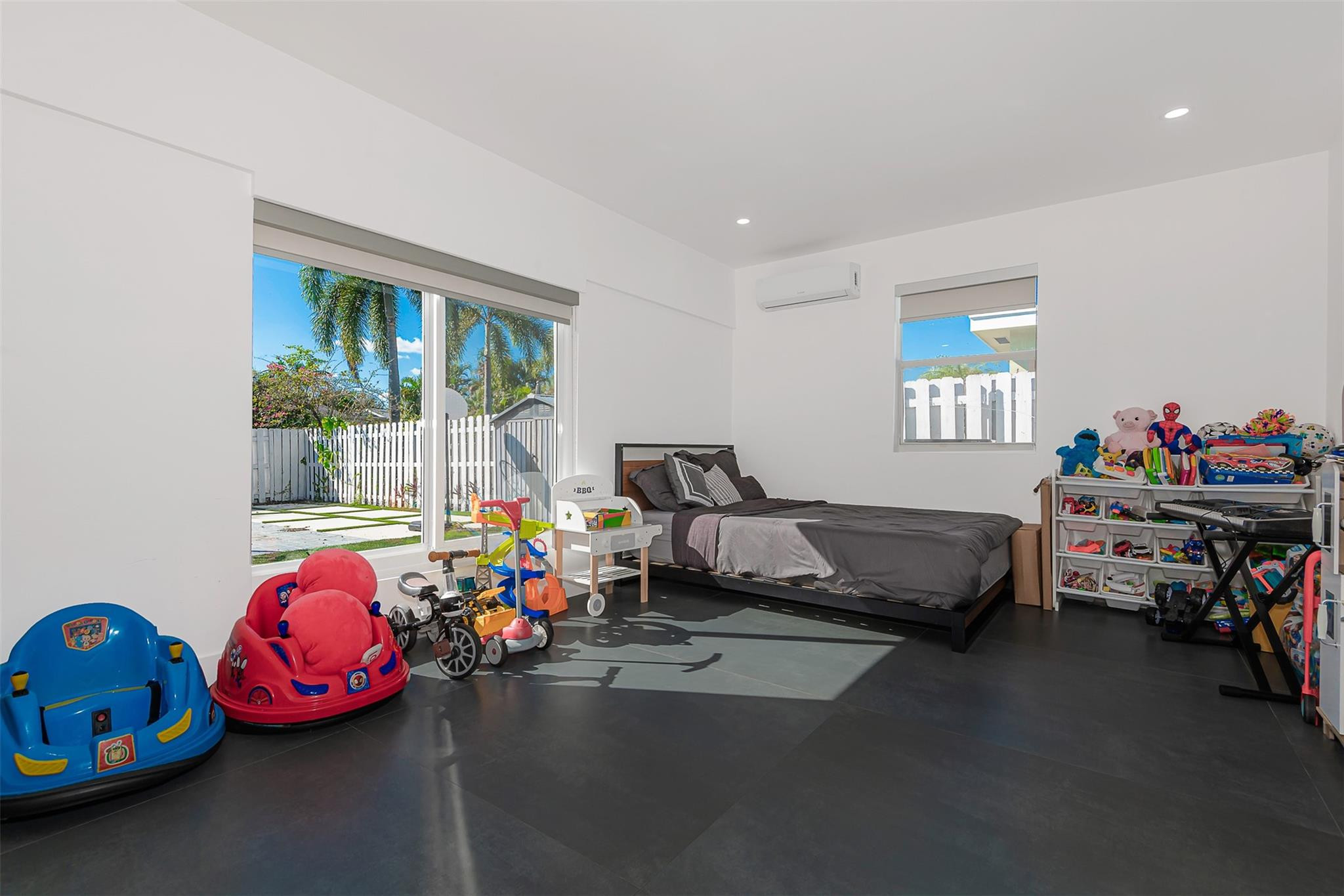 Hollywood Hills 1965 61-2 - Residential