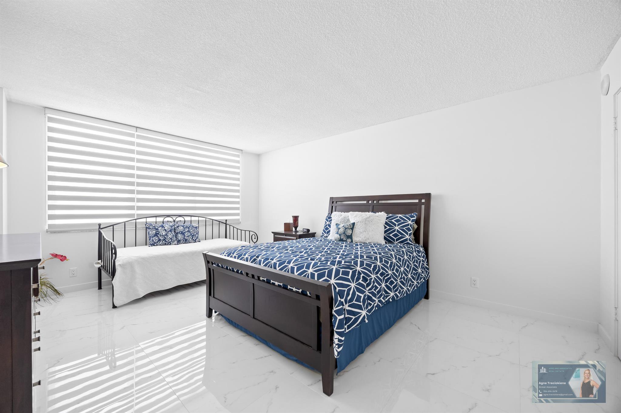 GOLDEN SURF TOWERS CONDO - Residential