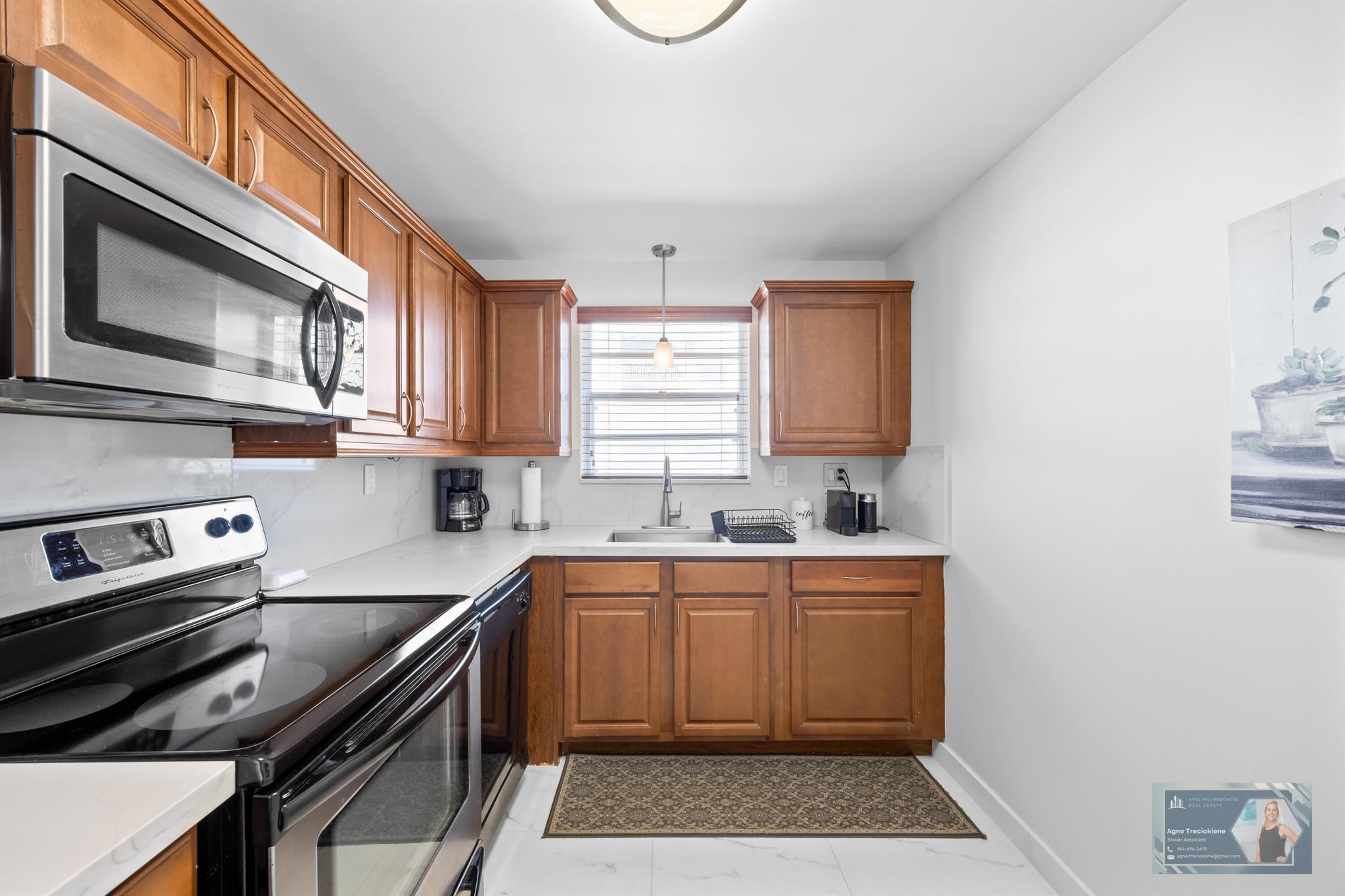 GOLDEN SURF TOWERS CONDO - Residential