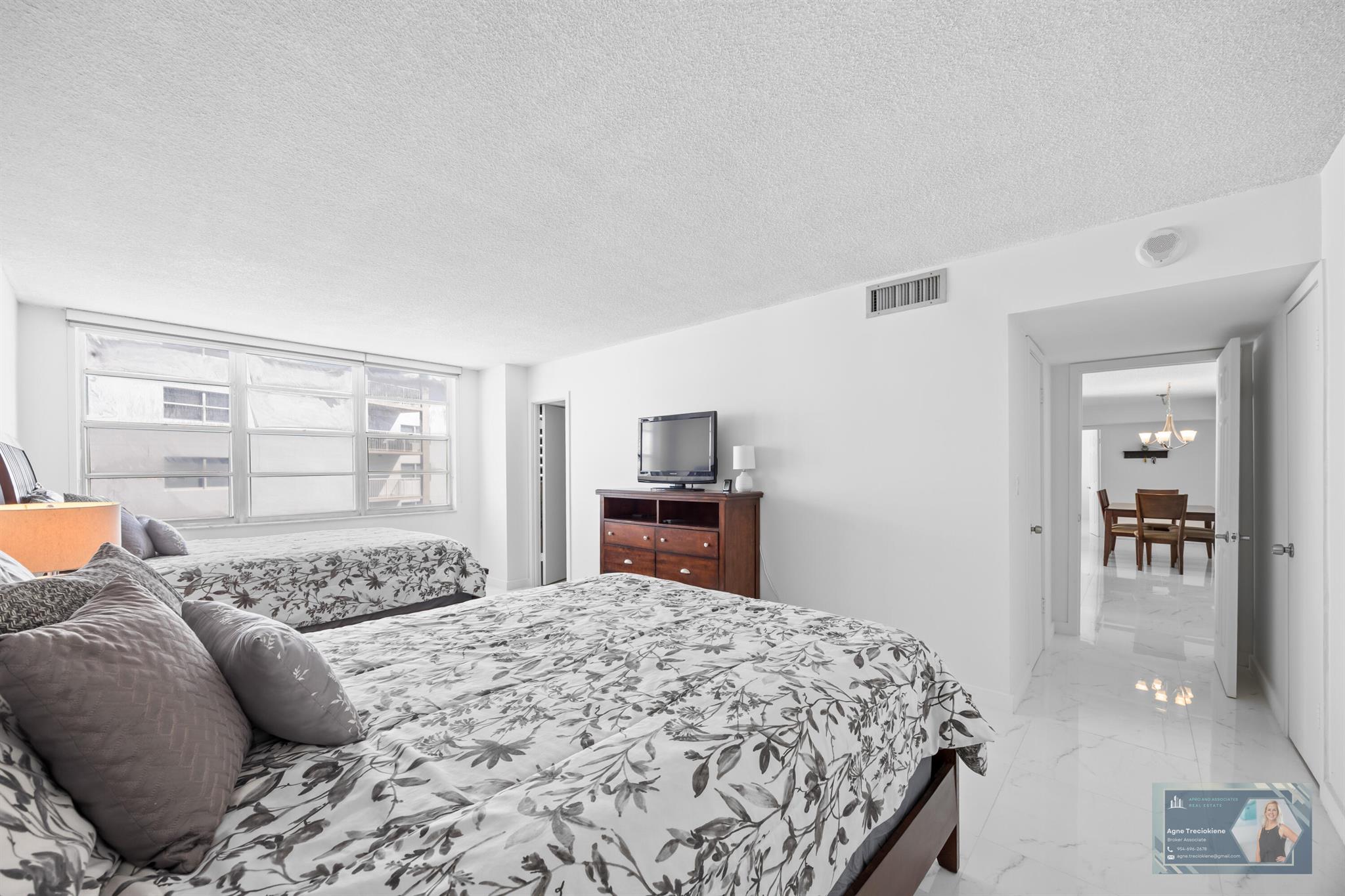 GOLDEN SURF TOWERS CONDO - Residential