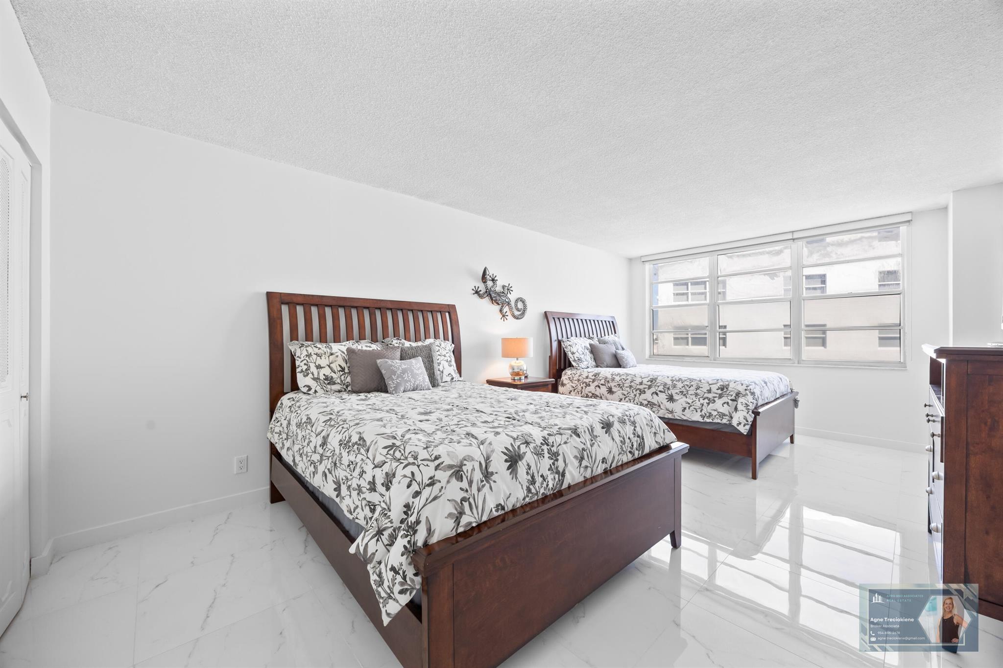 GOLDEN SURF TOWERS CONDO - Residential