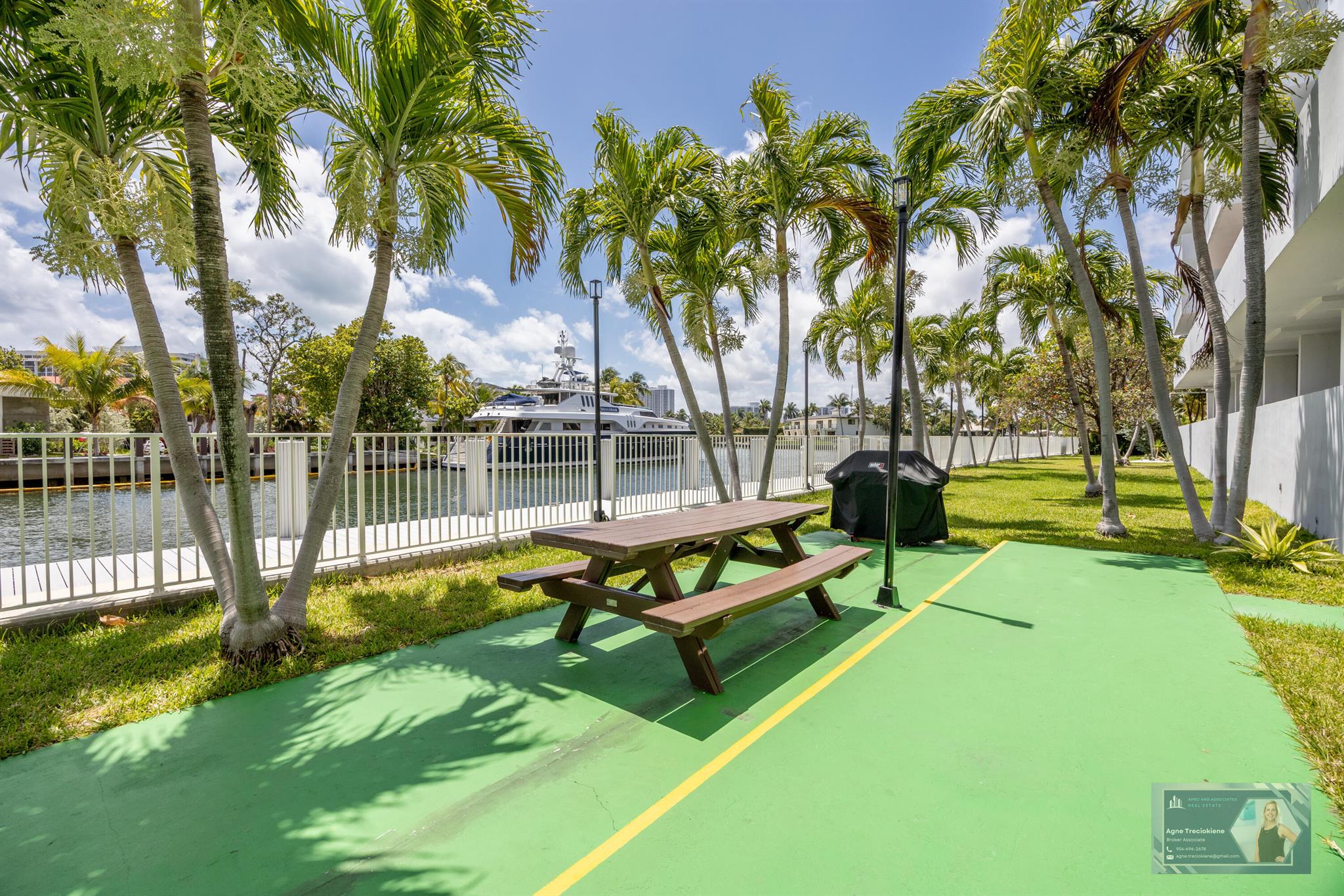 GOLDEN SURF TOWERS CONDO - Residential