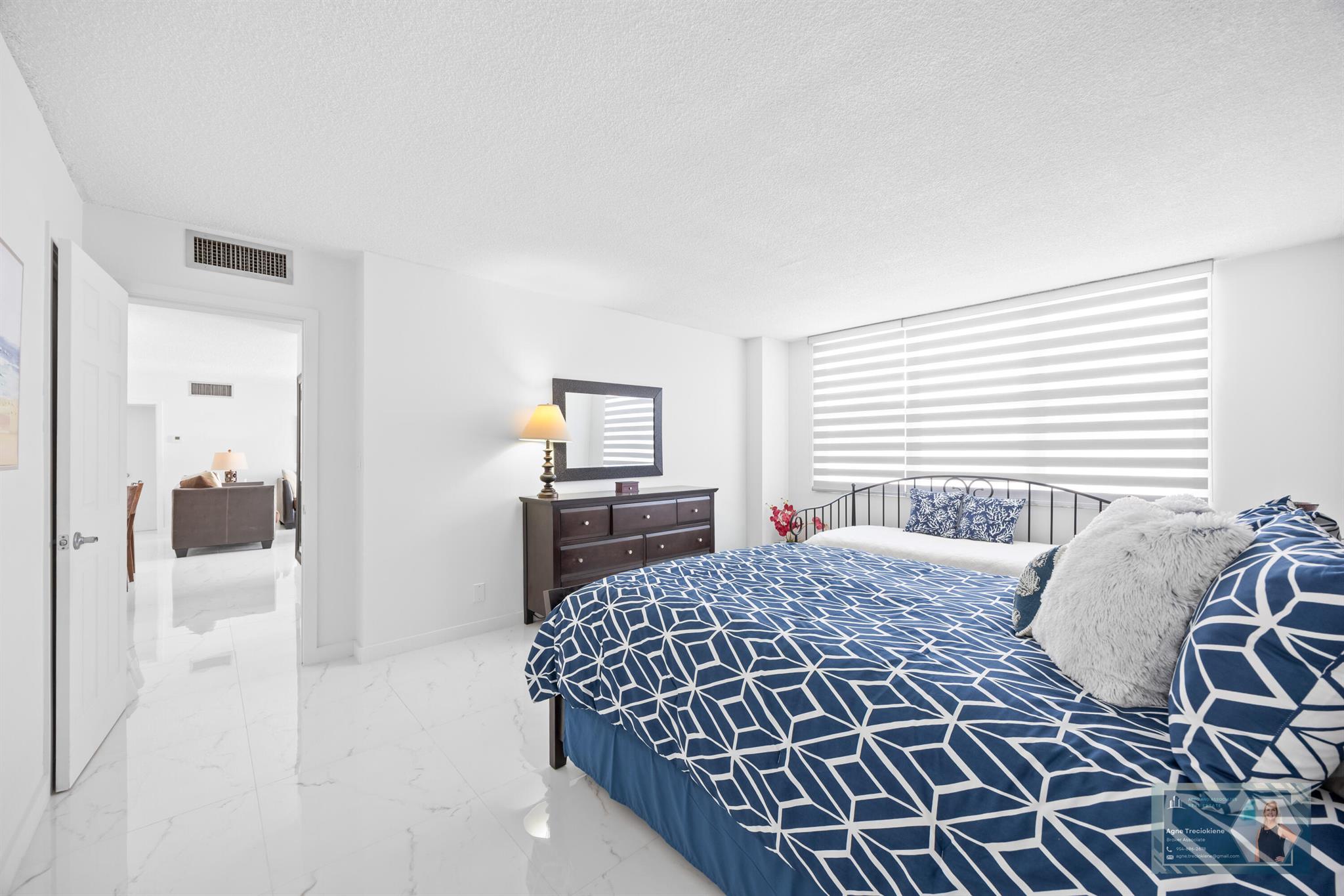 GOLDEN SURF TOWERS CONDO - Residential