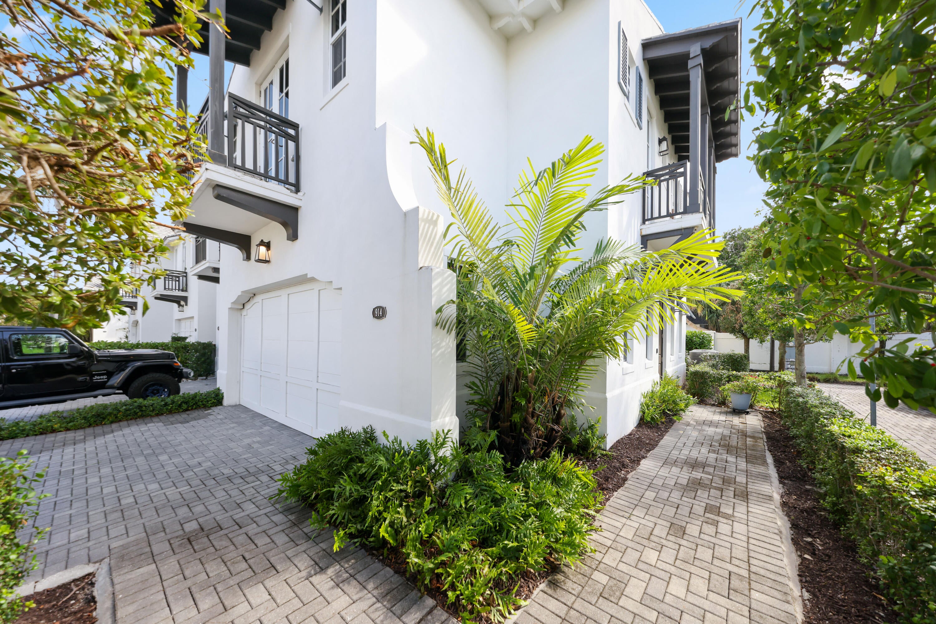914 St George Boulevard