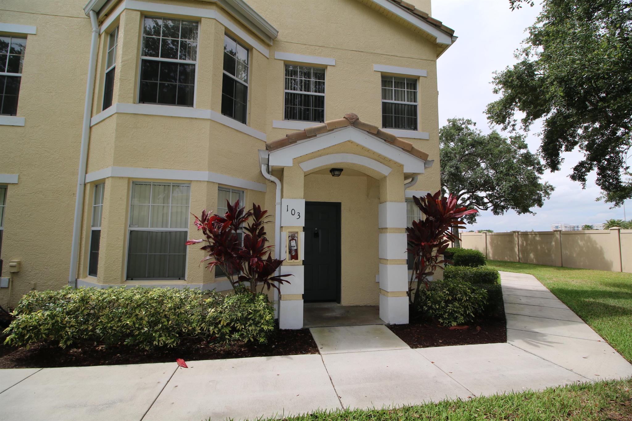 Outstanding 3-bedroom, 2 full baths. Freshly painted throughout with light gray tones and white trim. Kitchen features granite counters, backsplash, deep SS sink, all new stainless-steel appliances. In unit washer and dryer. Big master bedroom with large walk-in closet. Master bath with tub and separate shower. All bedrooms have ceiling fans. Wood vinyl flooring throughout. Dining room with breakfast bar. Newer light fixtures t/o. Rent includes swimming pool, work out room. Minutes to shopping and I-95. Come see this clean home.