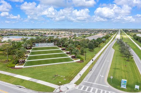 A home in Port St Lucie