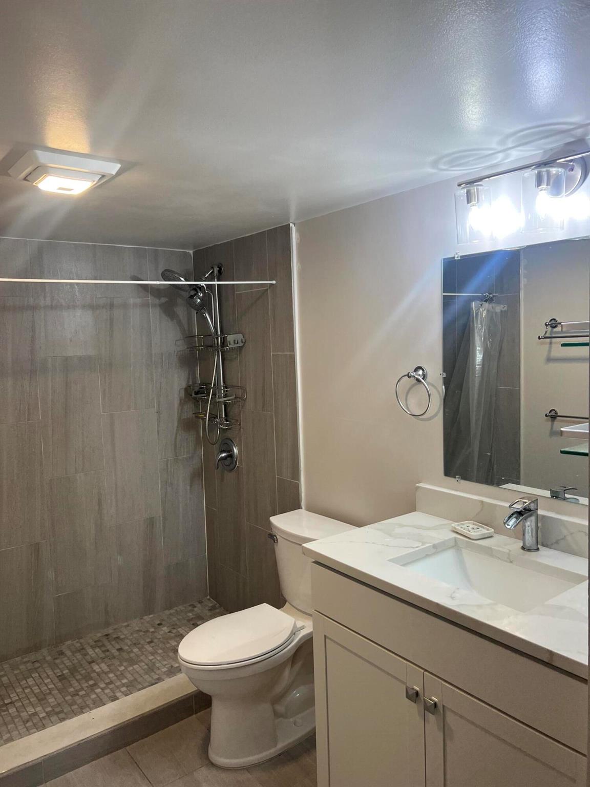 BOCA ENTRADA - Residential Lease