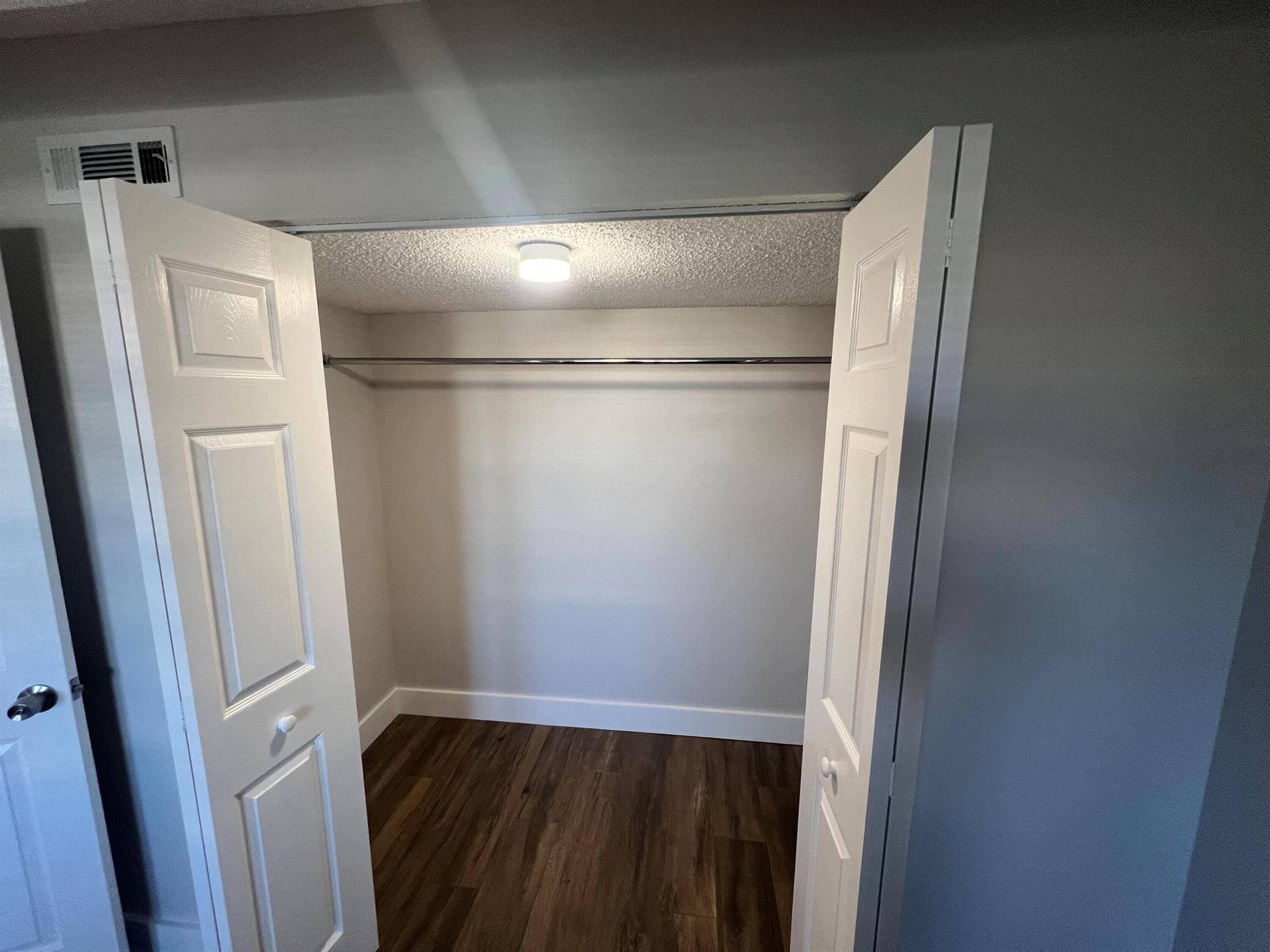 BOCA ENTRADA - Residential Lease