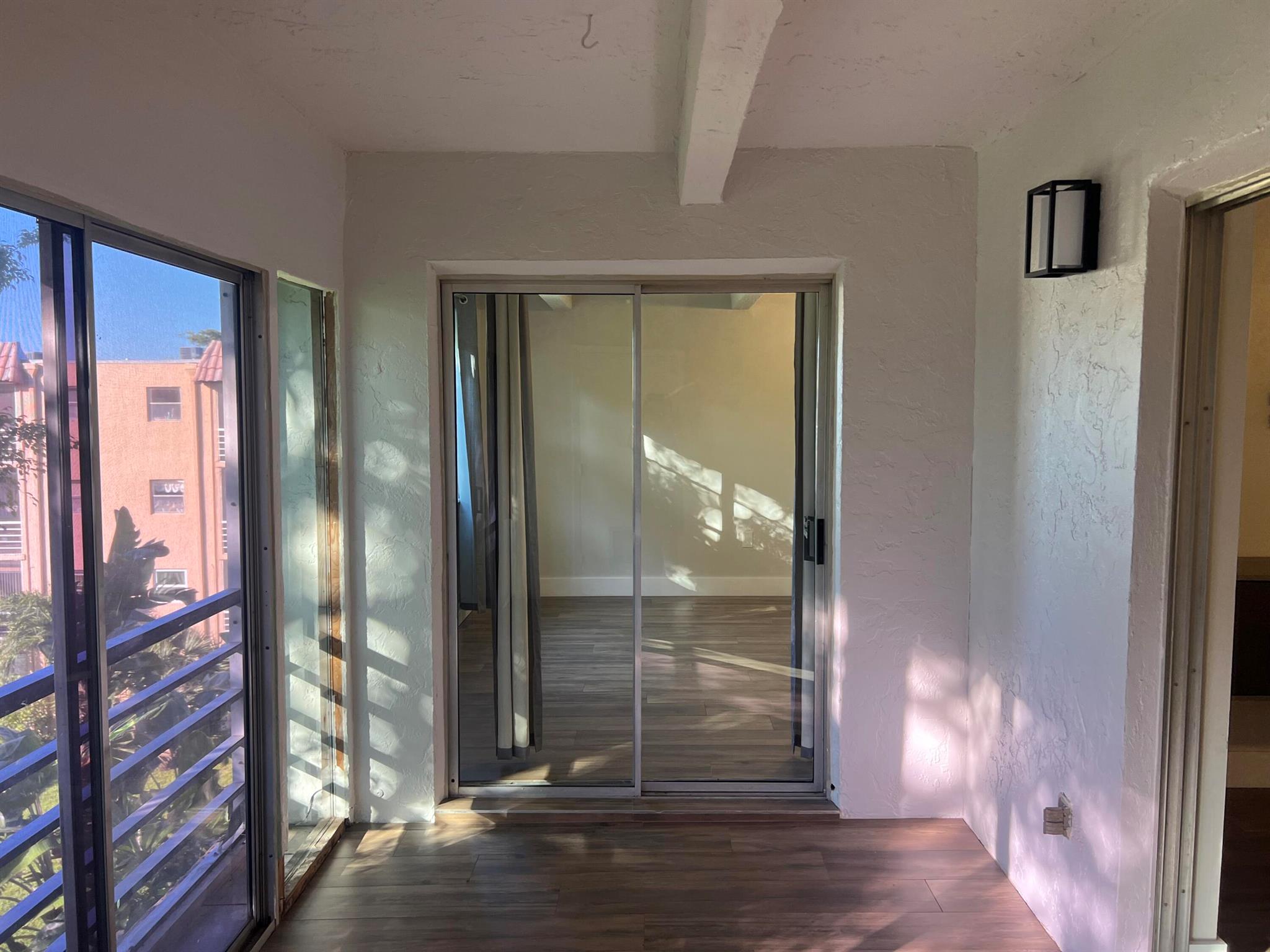 BOCA ENTRADA - Residential Lease