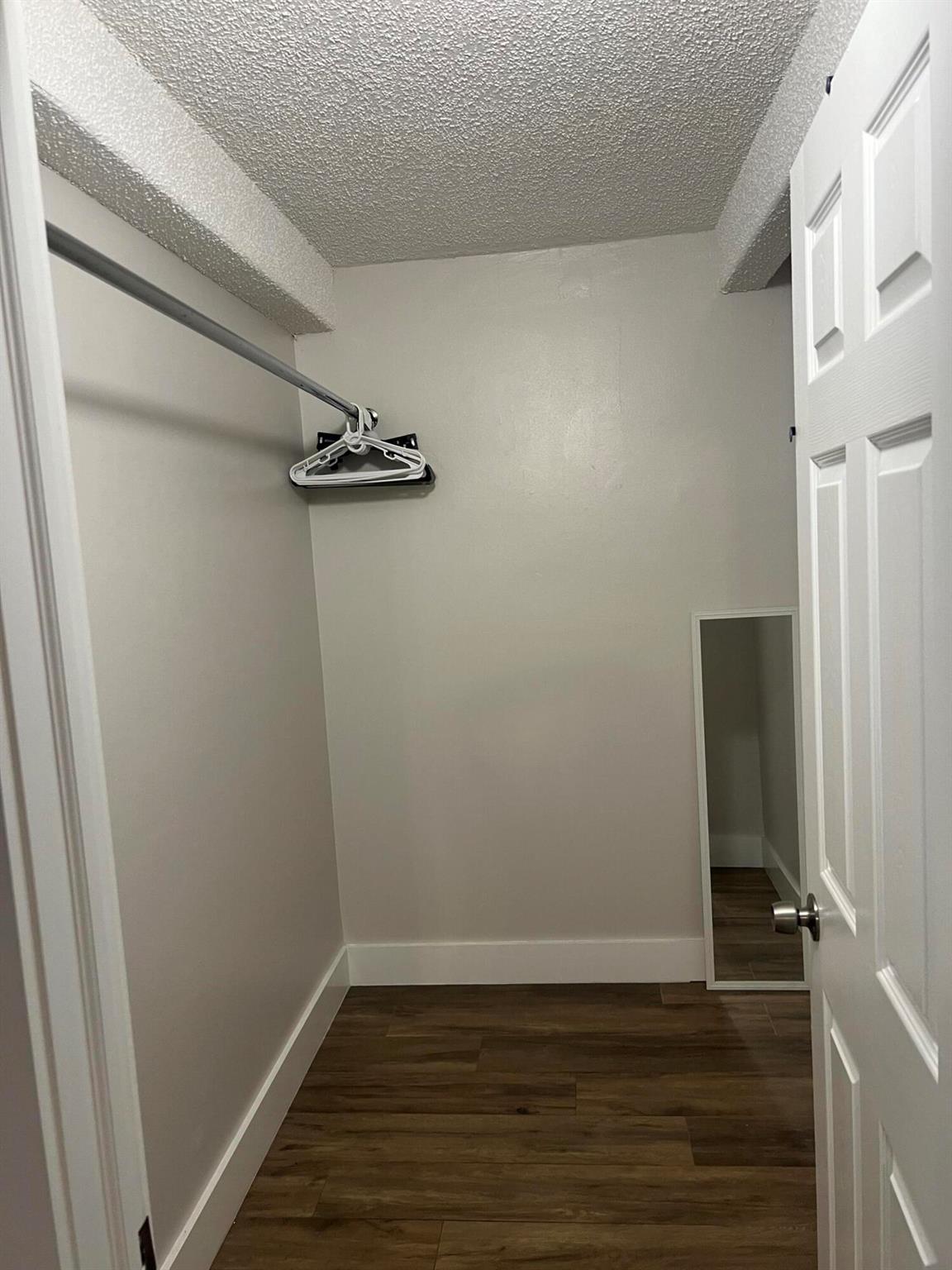 BOCA ENTRADA - Residential Lease