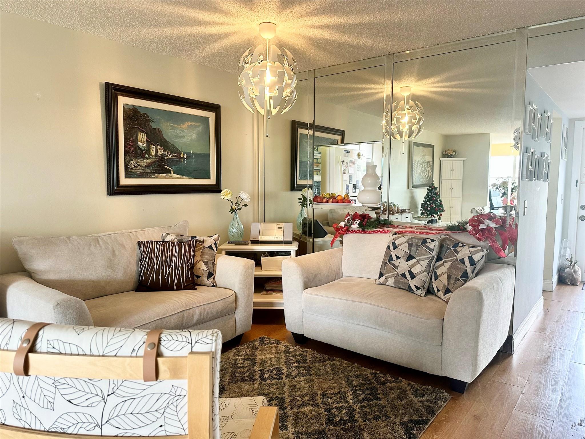 9821 Sunrise Lakes Blvd 303