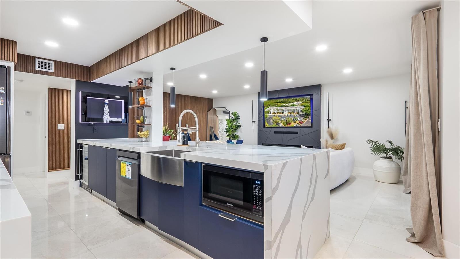 1410 Sheridan Street 7I