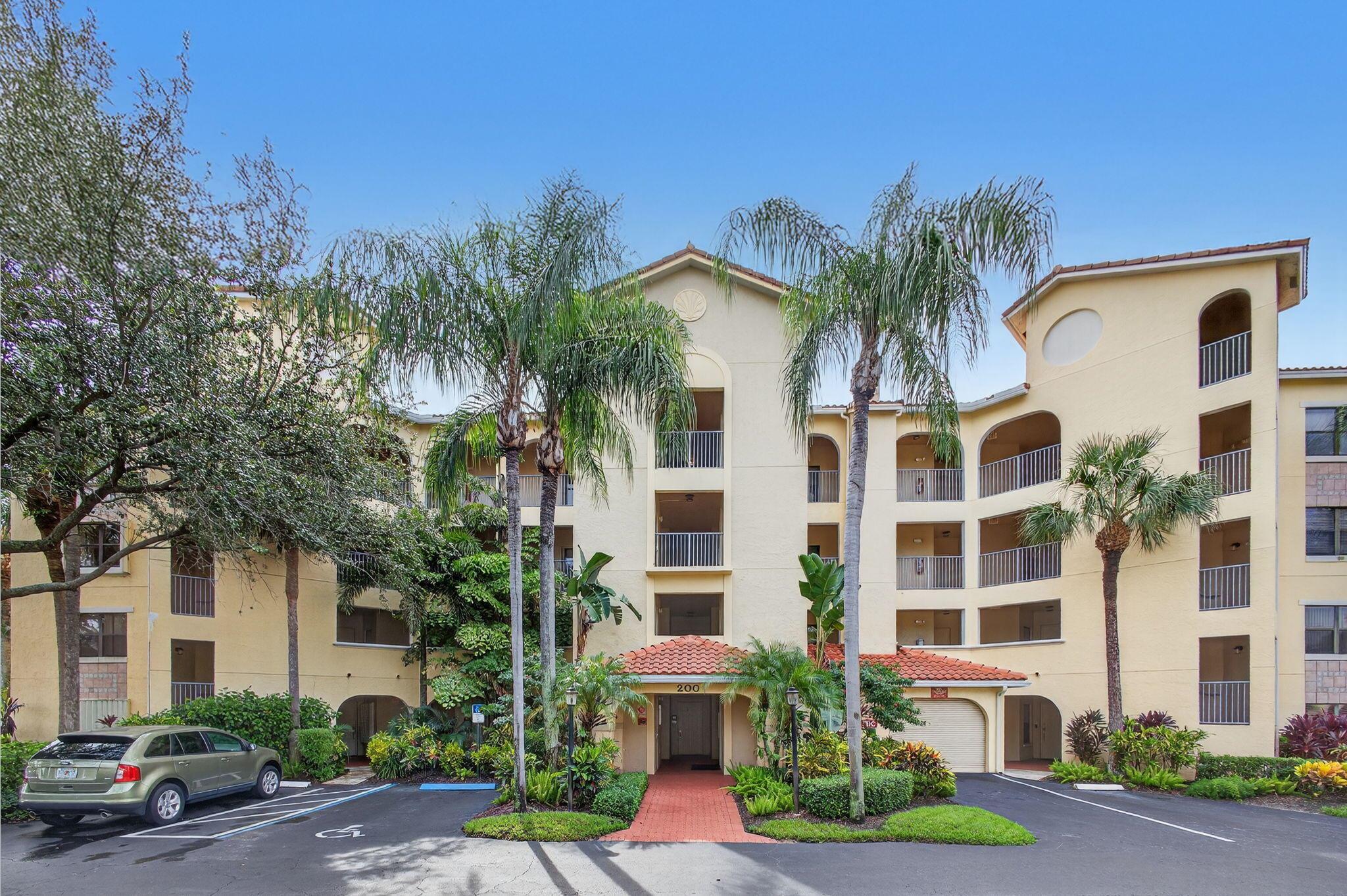 200 Uno Lago Drive 402