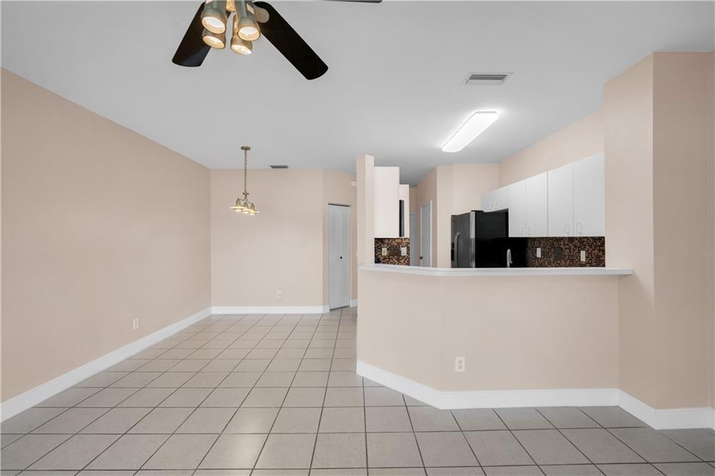 PELICAN POINTE - Residential Lease